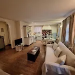 Leone Old Town Appartement *