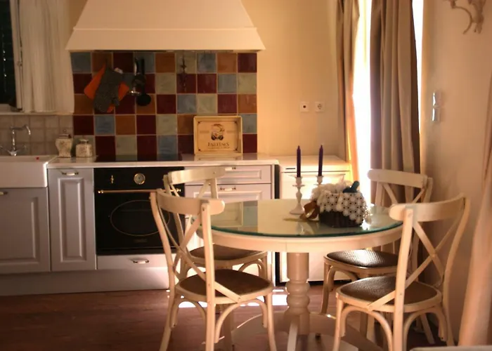 Leone Old Town Apartment *