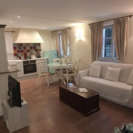 Leone Old Town Corfu (city)