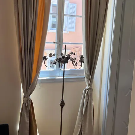 Апартаменты Leone Old Town *