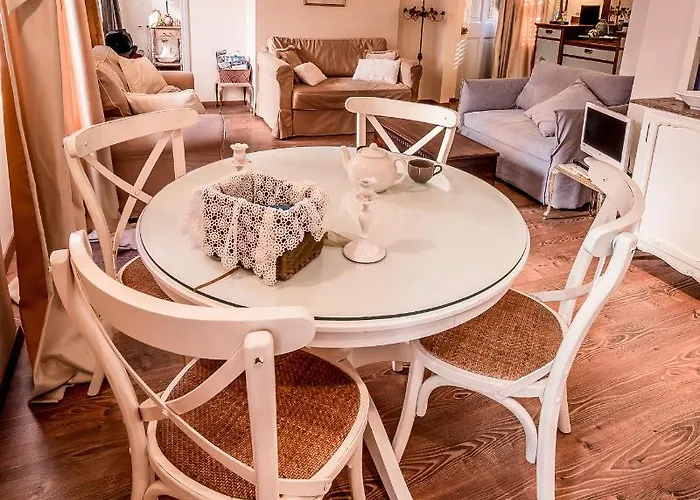 Leone Old Town Appartement *
