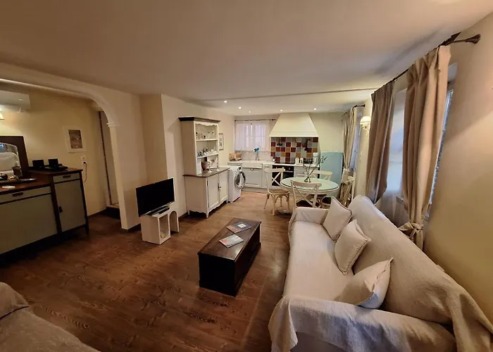 Leone Old Town Appartement *