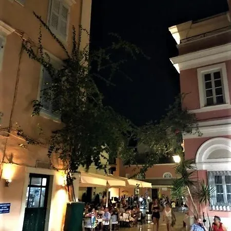 Lejlighed Leone Old Town